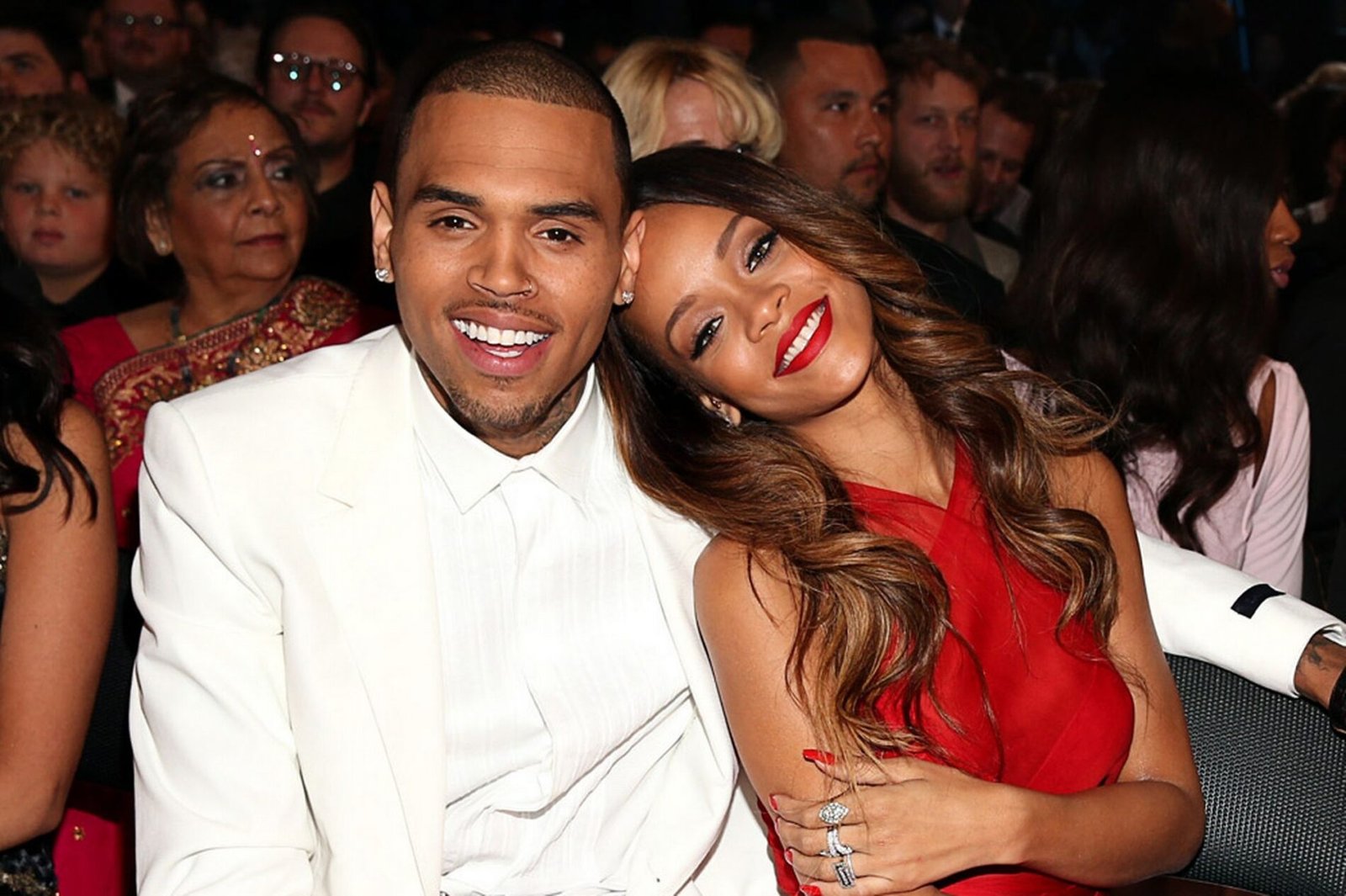 Rihanna sobre Chris Brown: "Nos amaremos para sempre";