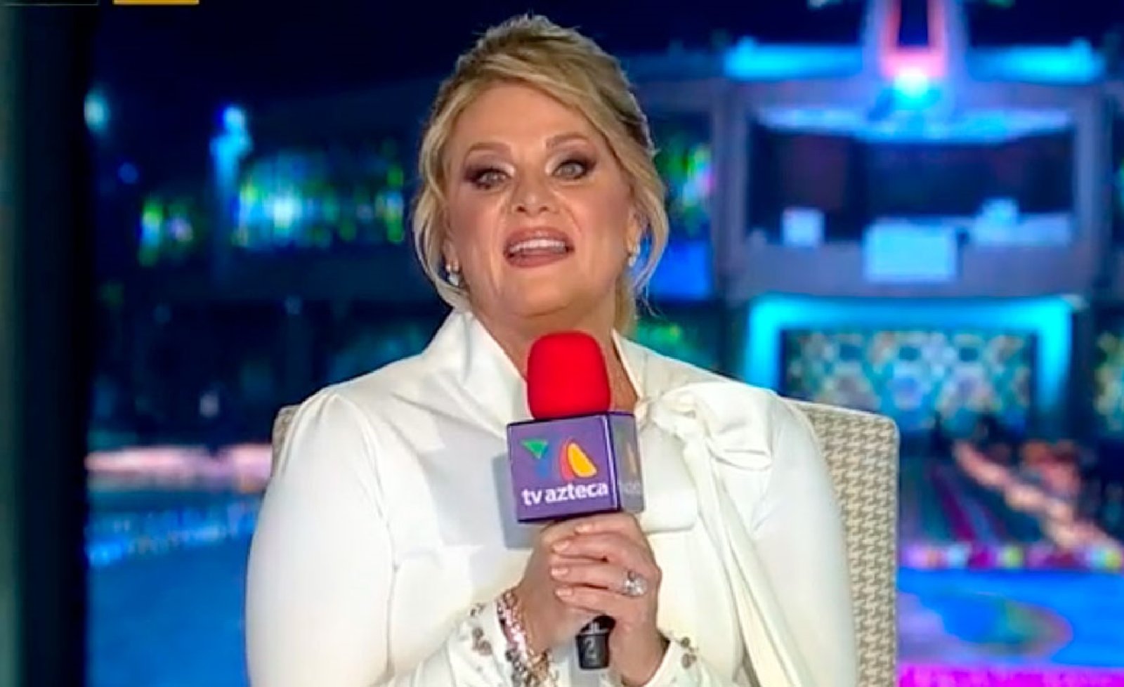 Érika Buenfil na TV Azteca (Reprodução / TV Azteca)