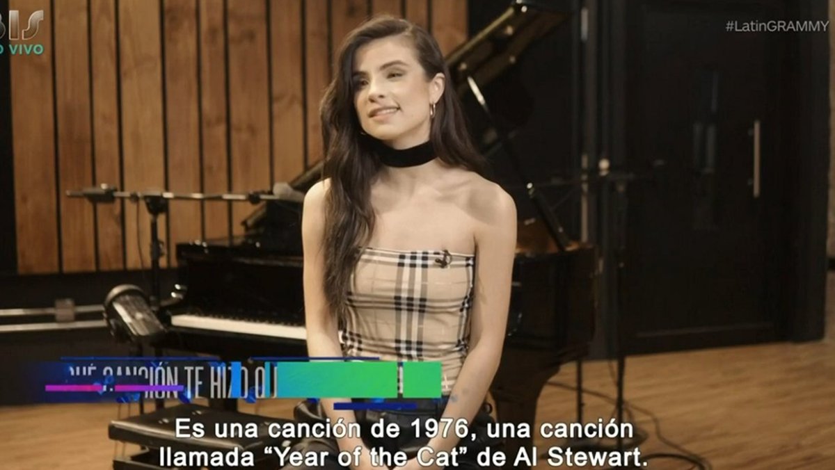 Giulia Be no Grammy Latino 2021 (Reprodução: Bis)
